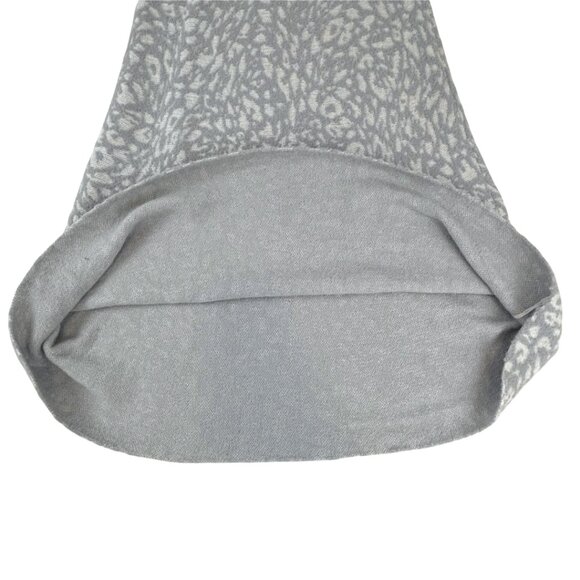 NWT Ann Taylor Petite Jacquard Leopard Knit Skirt in Gray/White Size XSP - Picture 3 of 7